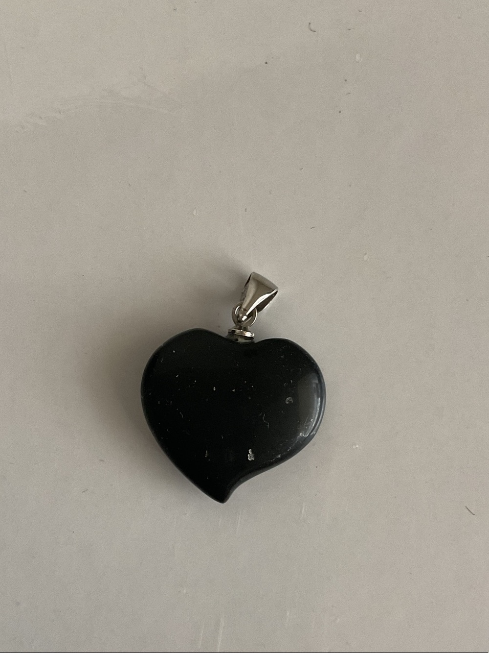 Black Onyx Gem Stone HeartPendant Necklace - Sleek Women's Jewelry